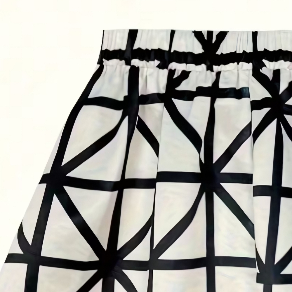 Arrived & BEAUTIFUL!! Stylish Black and White Patterned A-Line Skirt ADORABLE - Picture 4 of 5